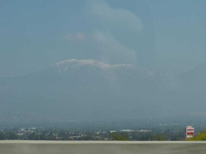 view-snow-on-San-Gabriel-Mountains-from-I-10-2010-04-24-IMG_4516.jpg