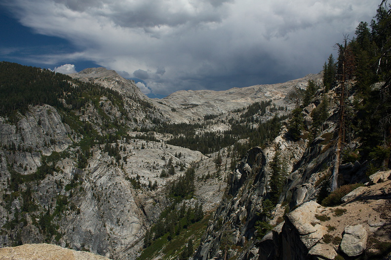 view-from-trail-near-Heather-Lake-SequoiaNP-2012-08-02-IMG_6628.jpg