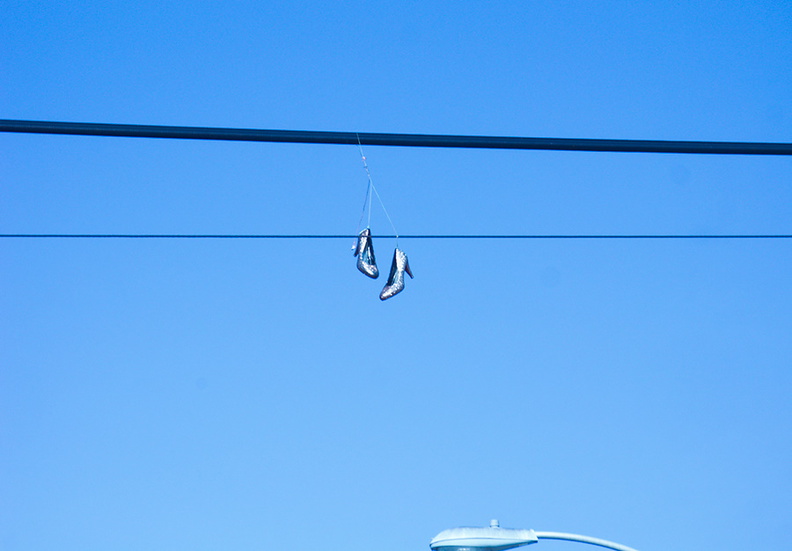 diamond-stilettos-on-a-wire-over-Fairfax-Ave-Los-Angeles-2012-01-21-IMG_0473.jpg