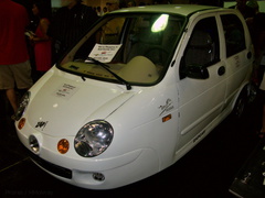 AltCarExpo-zap-car-white-four-seater-2008-09-26-IMG 1377