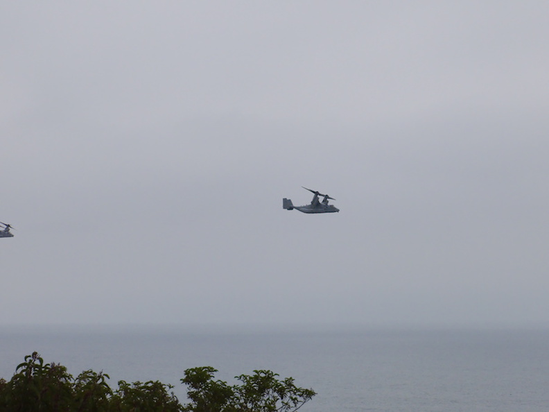 Osprey-V22-VTOL-seen-from-Malibu-Beach-Park-2014-06-30-IMG_4119.jpg