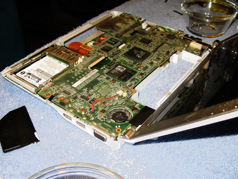 sharp-mp30-hard-drive-replacement-2008-08-12-13-IMG_1181.jpg