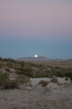 full-moon-rising-Mountain-Palm-Springs-Anza-Borrego-2010-03-29-IMG 0116