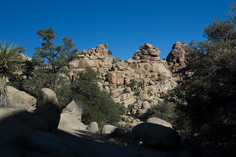 rock-formations-Hidden-Valley-Joshua-Tree-2012-06-30-IMG 5490