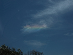 fire-rainbow-faint-seen-in-Tulare-at-noon-2012-08-03-IMG 2594