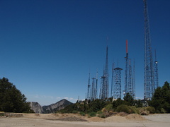 TV-towers-Mt-Wilson-2009-08-05-IMG 3298