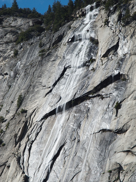 small-waterfall-over-cliff-Yosemite-2010-05-24-IMG_5645.jpg