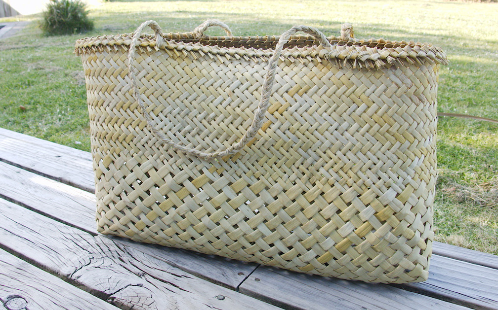 basket-made-from-NZflax-leaves-Maori-weaving-technique-Whakatane-2015-10-20-IMG 5995