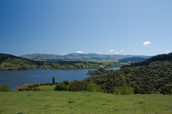 Lake-Tutira-view-from-nearby-hill-2015-10-25-IMG 2334