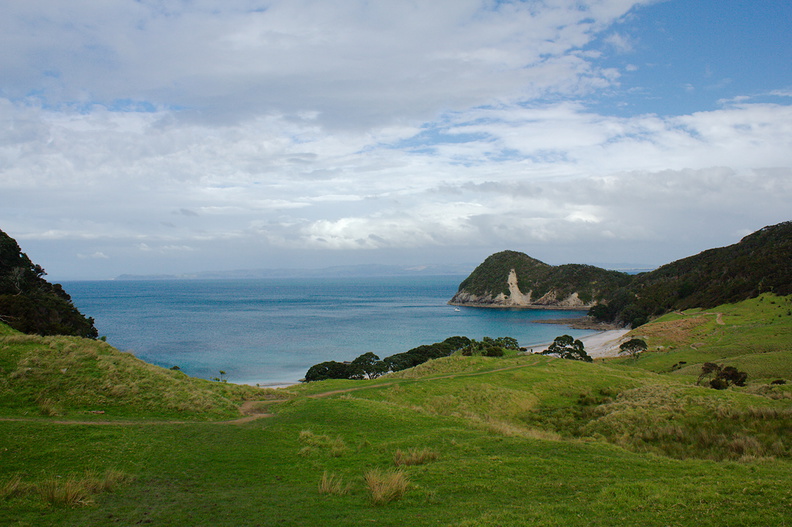 Smugglers-Cove-from-above-Bream-Head-track-Whangarei-11-07-2011-IMG_2832.jpg
