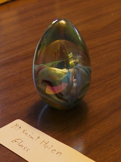 Mt-St-Helens-glass-small-egg1--IMG 7311