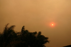 california-fires-2007-Oct-red-sun