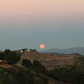 full-moon-rising-red-Moorpark-2017-09-05